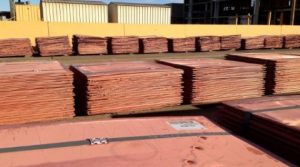 Copper advances over weak dollar, tight market fundamentals